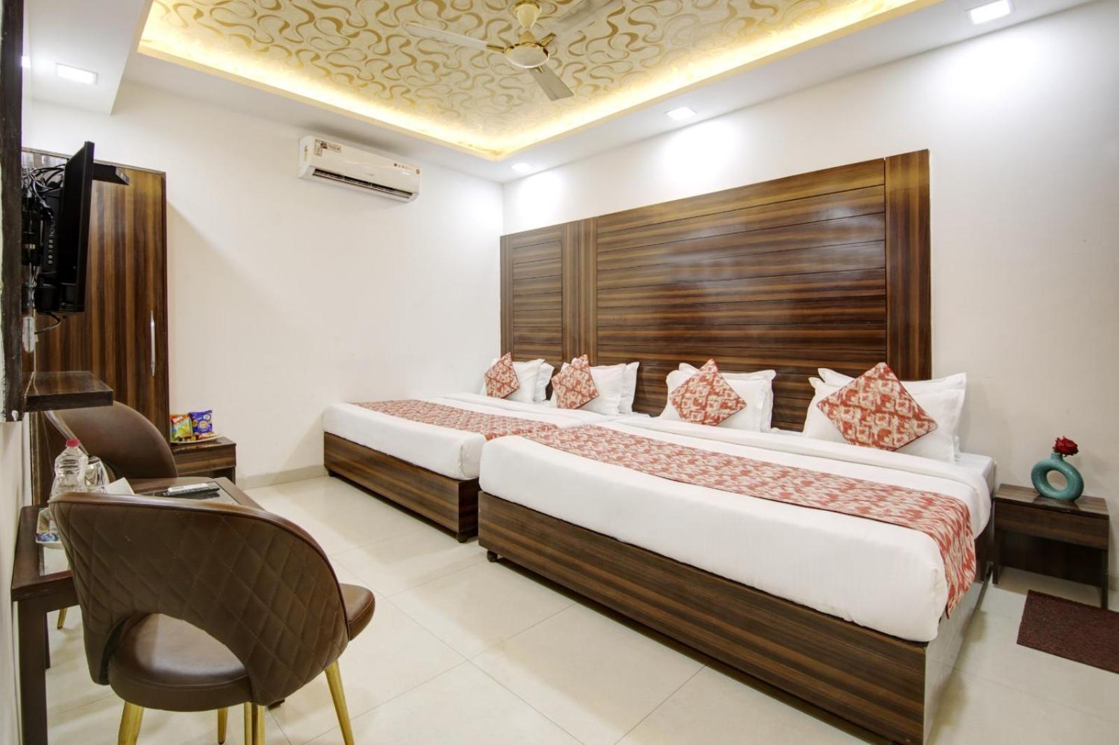 Hotel Devrana Delhi Airport New Delhi Exterior photo