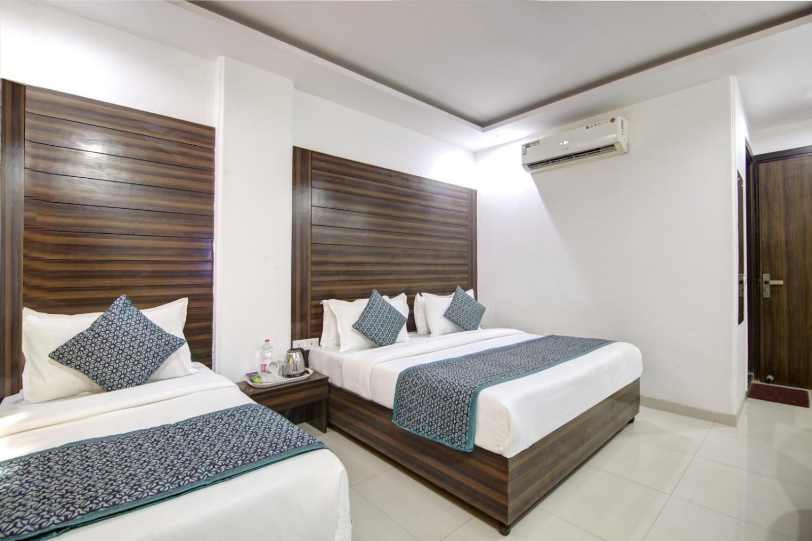 Hotel Devrana Delhi Airport New Delhi Exterior photo