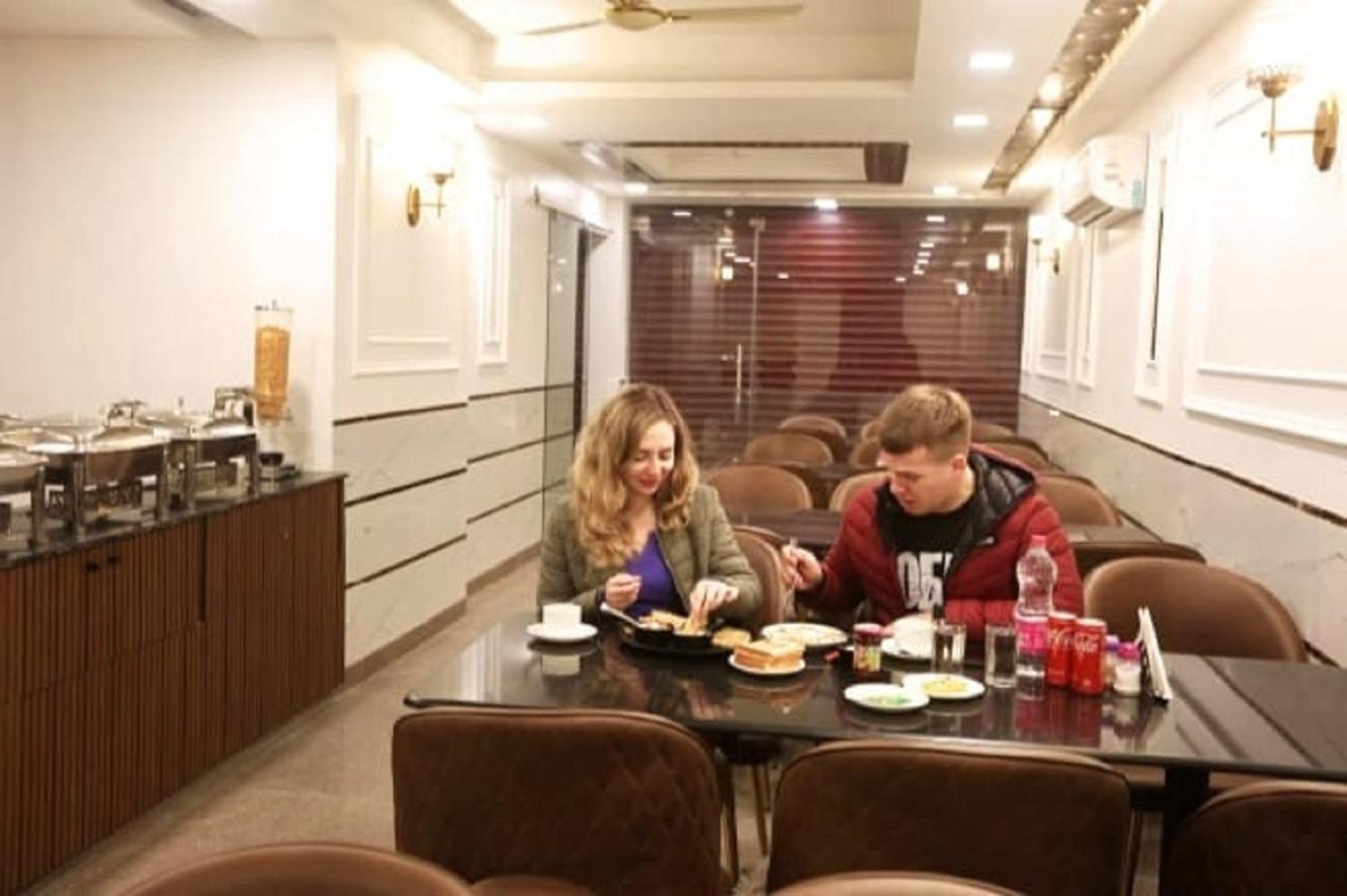Hotel Devrana Delhi Airport New Delhi Exterior photo